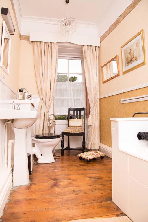 Priskilly Forest Country House Fishguard Bagian luar foto